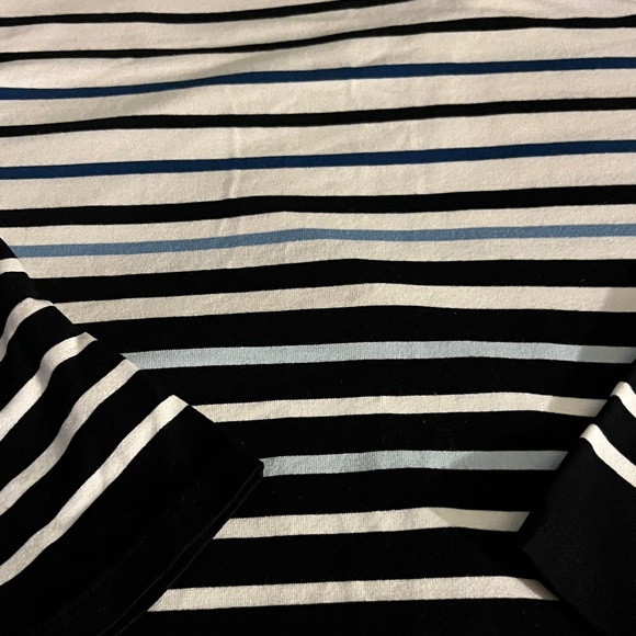 White House Black Market WHBM Striped Black and White Women's Top - Picture 3 of 3